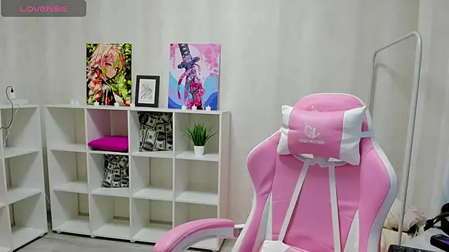 Stacey Brown online show from 12/05/24, 01:25