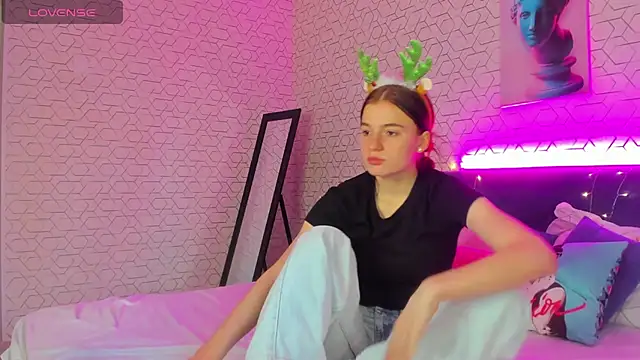 Stacey Brown online show from 12/17/24, 04:56