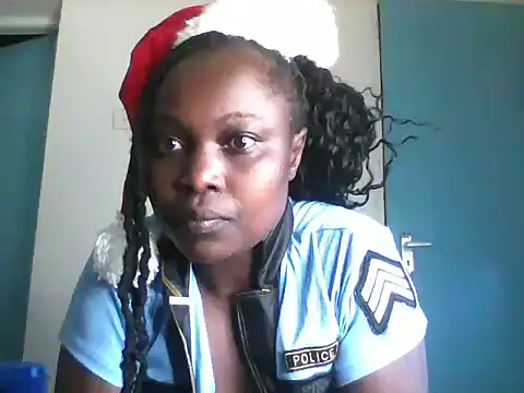 melaninebony1 online show from 12/16/25, 04:34