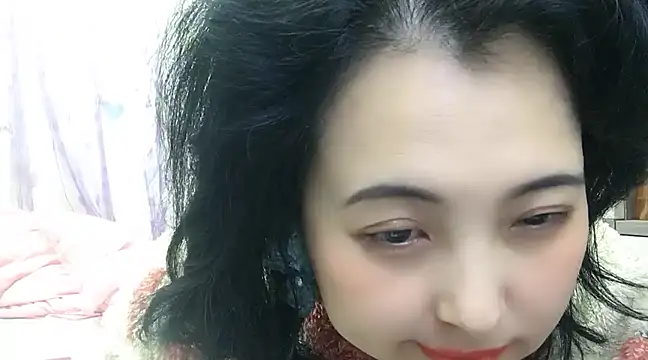 Snapshot of Hanicarrot chatting on 12/25/24, 01:42 Hanicarrot online show from 12/25/24, 01:42