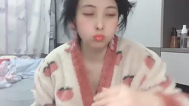 Snapshot of Hanicarrot chatting on 01/13/25, 07:53 Hanicarrot online show from 01/13/25, 07:53