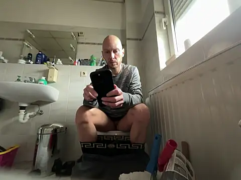 Snapshot of Germankink chatting on 01/21/25, 11:35 Germankink online show from 01/21/25, 11:35