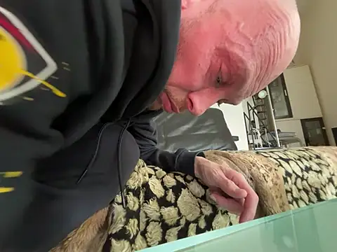 Snapshot of Germankink chatting on 03/02/25, 10:03 Germankink online show from 03/02/25, 10:03