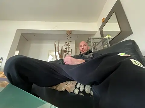 Snapshot of Germankink chatting on 03/15/25, 09:41 Germankink online show from 03/15/25, 09:41