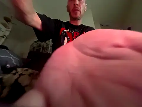 Snapshot of Germankink chatting on 10/28/25, 03:36 Germankink online show from 10/28/25, 03:36