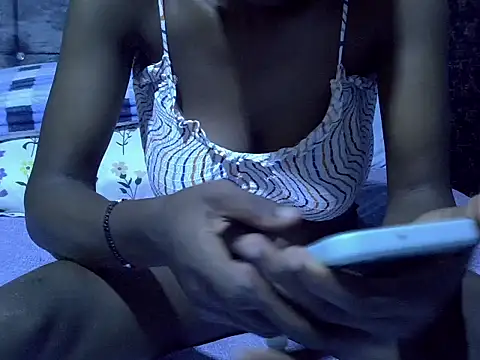 Lutyie online show from 02/16/26, 05:53