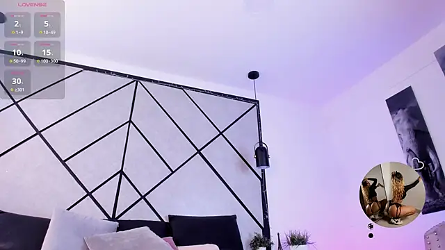 Snapshot of Natasha_Smith09 chatting on 12/30/24, 10:55 Natasha Smith09 online show from 12/30/24, 10:55