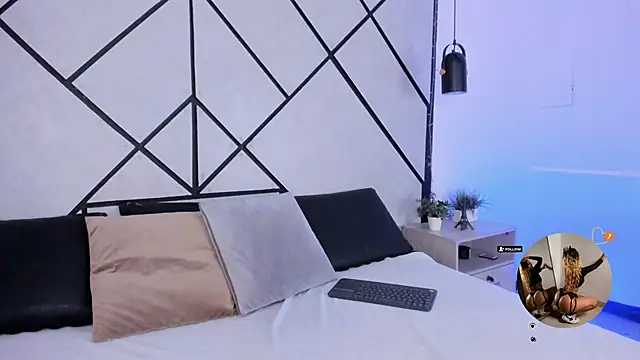 Snapshot of Natasha_Smith09 chatting on 03/06/25, 10:47 Natasha Smith09 online show from 03/06/25, 10:47