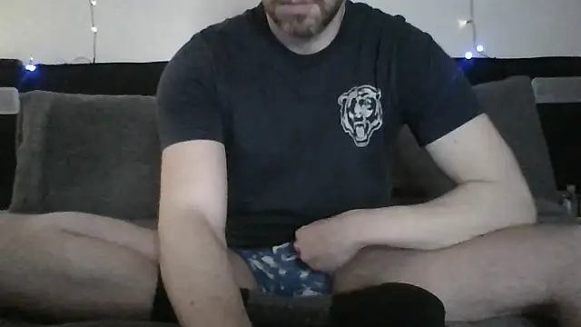 Snapshot of Fit4fun24 chatting on 02/13/25, 11:37 Fit4fun24 online show from 02/13/25, 11:37