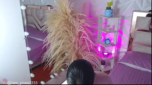 Jonesliam23 online show from 09/23/25, 07:06