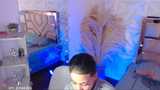 Jonesliam23 online show from 03/03/26, 07:20