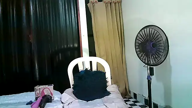 kimmiemm online show from 11/03/25, 02:24