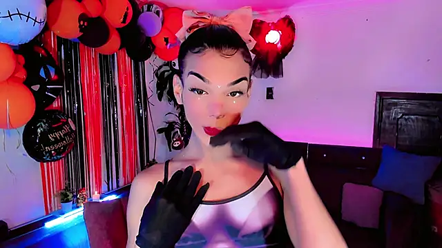 the-horus-girl online show from 10/26/25, 05:24