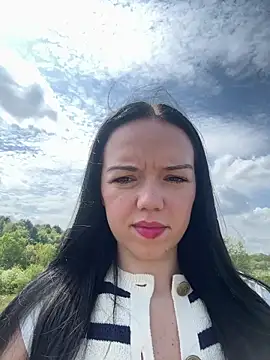 Snapshot of Vanesskaa chatting on 05/08/26, 11:26 Vanesskaa online show from 05/08/26, 11:26