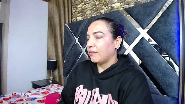 marie hss online show from 03/15/25, 02:23