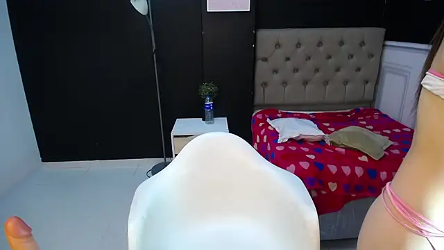 Snapshot of salome_pavlova7 chatting on 01/15/25, 02:13 salome pavlova7 online show from 01/15/25, 02:13