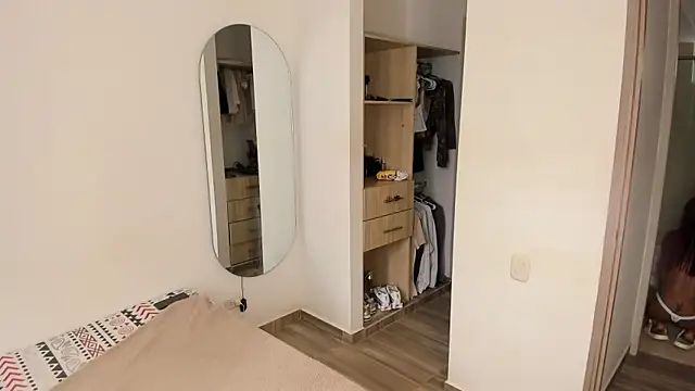 rose scottt online show from 01/13/26, 02:44