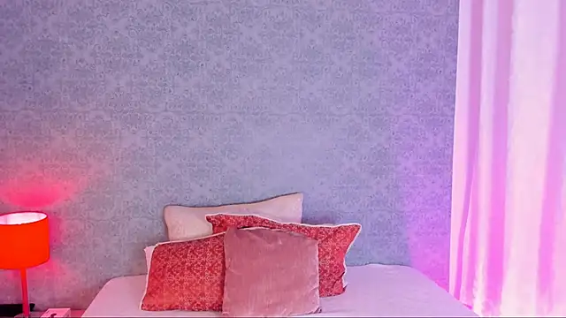 Snapshot of CatrinaRossi chatting on 01/16/25, 07:52 CatrinaRossi online show from 01/16/25, 07:52