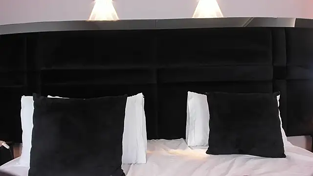 Snapshot of afrodytasky_ chatting on 12/17/25, 11:55 afrodytasky online show from 12/17/25, 11:55