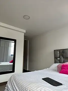 LauraCadwell online show from 01/16/26, 01:04