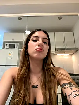 Snapshot of Lolykush chatting on 10/19/25, 12:55 Lolykush online show from 10/19/25, 12:55