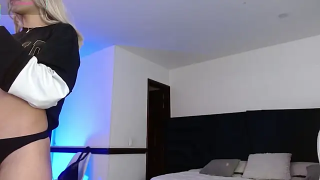 peyton golden1 online show from 03/06/26, 03:03