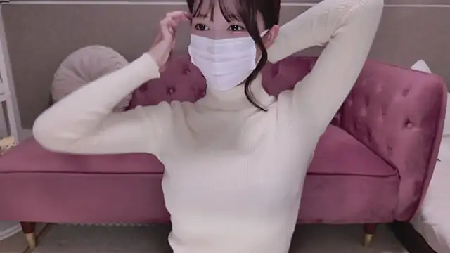 Snapshot of TsukasaSakai chatting on 12/16/24, 02:49 TsukasaSakai online show from 12/16/24, 02:49