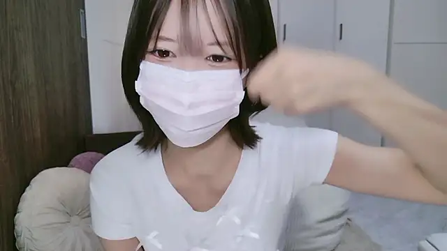 Snapshot of TsukasaSakai chatting on 11/16/25, 07:36 TsukasaSakai online show from 11/16/25, 07:36