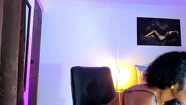 Snapshot of KimberlyBanks2 chatting on 02/24/25, 10:26 KimberlyBanks2 online show from 02/24/25, 10:26