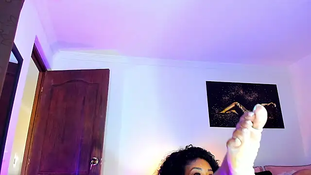 Snapshot of KimberlyBanks2 chatting on 03/17/25, 03:07 KimberlyBanks2 online show from 03/17/25, 03:07