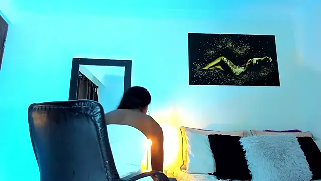 Snapshot of KimberlyBanks2 chatting on 10/29/25, 10:17 KimberlyBanks2 online show from 10/29/25, 10:17