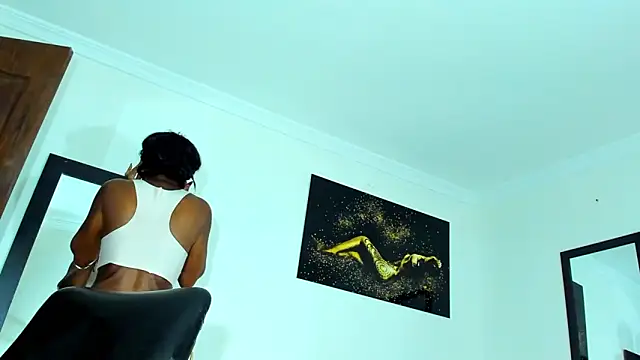 Snapshot of KimberlyBanks2 chatting on 03/05/26, 10:00 KimberlyBanks2 online show from 03/05/26, 10:00