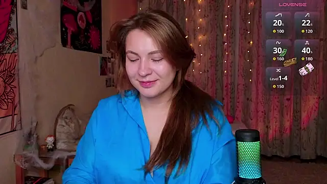 LisaCase online show from 10/18/25, 05:46