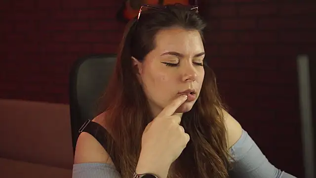 KeytSilvas online show from 02/11/25, 02:35