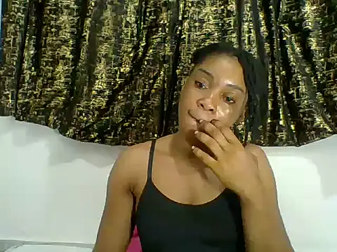 PrettyPrincess14 online show from 03/18/26, 05:49