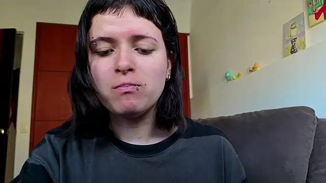 NEXT DOOR GIRL  online show from 04/12/26, 12:54