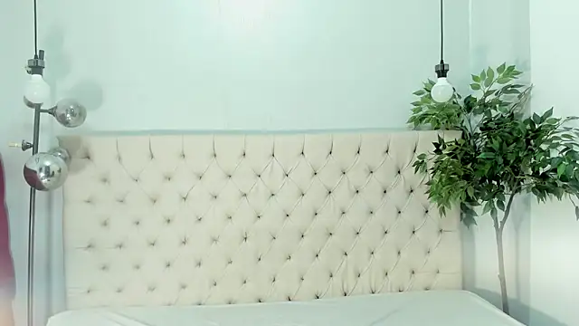 Briyit Doll online show from 12/24/24, 04:51