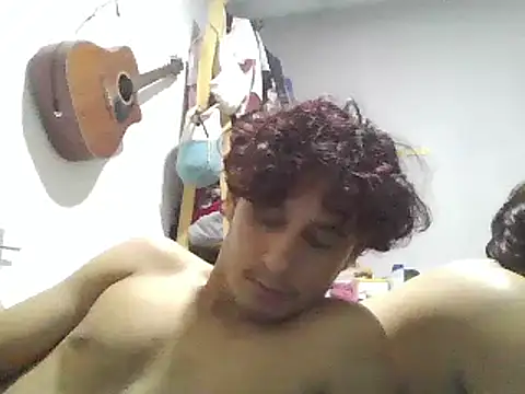 Snapshot of pedrodavid_ chatting on 02/11/25, 04:44 pedrodavid  online show from 02/11/25, 04:44