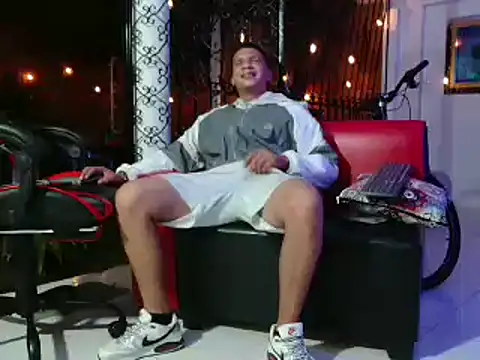 damiam fiery online show from 02/25/25, 04:24