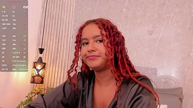 Sophiee Velvet online show from 03/12/25, 06:00