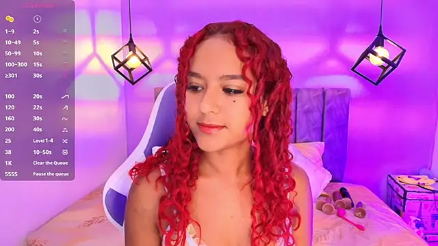 Sophiee Velvet online show from 10/13/25, 03:23