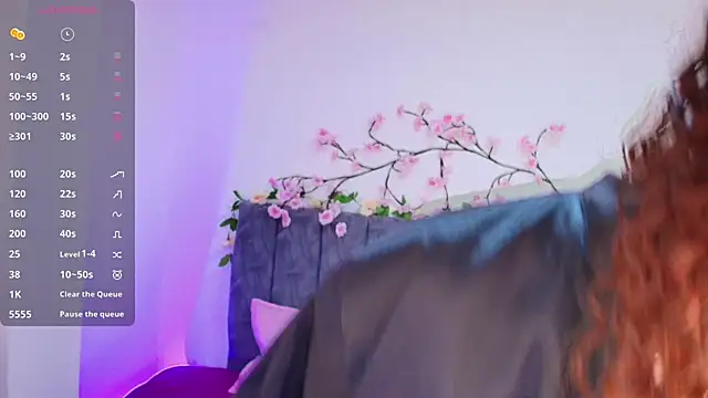 Snapshot of Sophiee_Velvet chatting on 07/28/26, 05:34 Sophiee Velvet online show from 07/28/26, 05:34