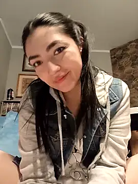 ThailyCherry online show from 11/25/25, 09:04