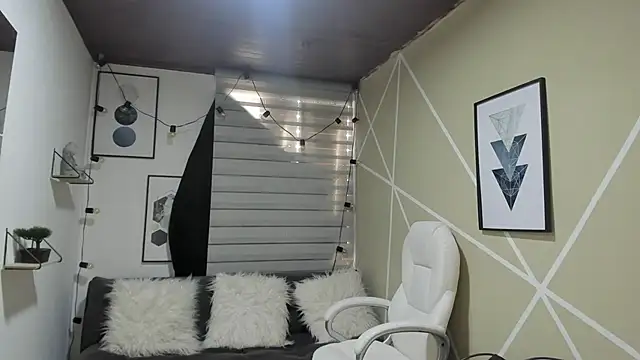 Enma  clark online show from 09/24/25, 01:03