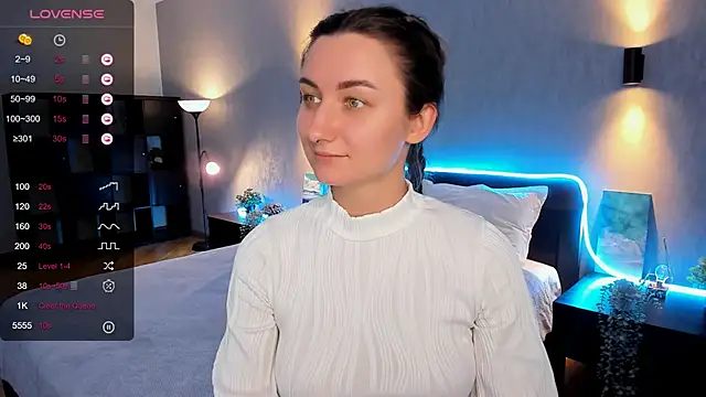 Snapshot of annacooleman chatting on 01/12/25, 12:23 annacooleman online show from 01/12/25, 12:23