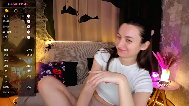 annacooleman online show from 10/30/25, 02:13