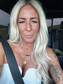 blondiluvsanal online show from 04/01/26, 07:22