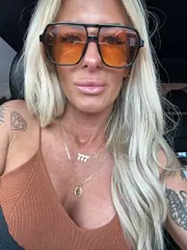 blondiluvsanal online show from 04/20/26, 06:53