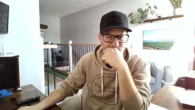 Snapshot of Bigdicktrav902 chatting on 03/09/26, 01:04 Bigdicktrav902 online show from 03/09/26, 01:04