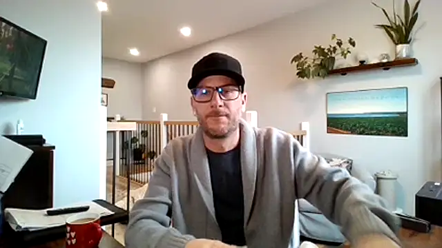 Snapshot of Bigdicktrav902 chatting on 03/31/26, 12:27 Bigdicktrav902 online show from 03/31/26, 12:27